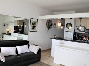 Appartement Villeneuve-Loubet, 2 pièces, 4 personnes - FR-1-252A-82